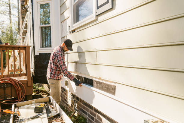 Top rated local Emergency Siding Repair specialists in Bloomington, IN
